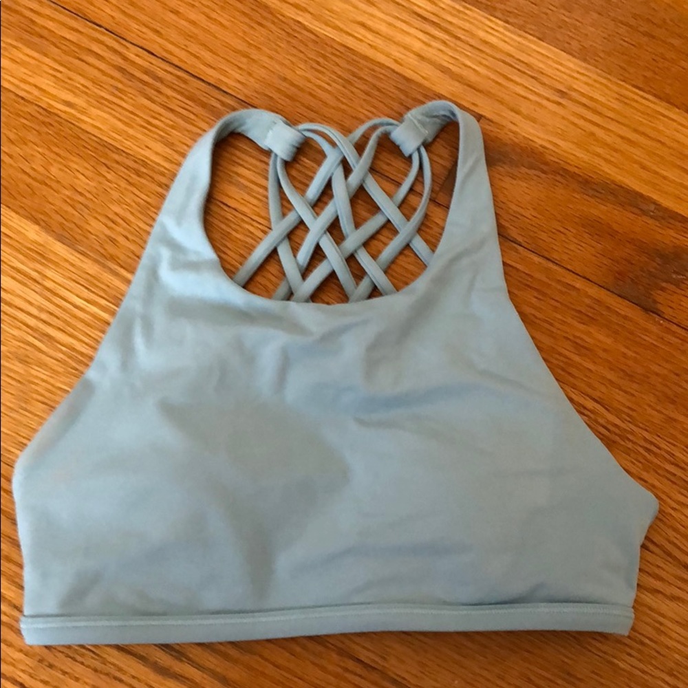 Lululemon Free to Be High Neck Bra Size 4